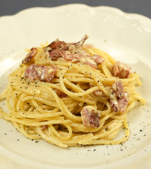 Itt van a leggyorsabb hamis carbonara!