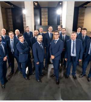 Február 3, Pesti Vigadó: Fölszállott a páva