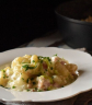 Baconös-póréhagymás gnocchi sajtszószban