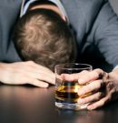 Ártalmas mennyiségű alkoholt iszik otthon több millió brit