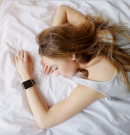 Különleges okosóra segíthet az alvászavar kezelésében