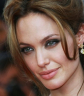 Angelina Jolie nagyon aggódik Brad Pitt új barátnője miatt