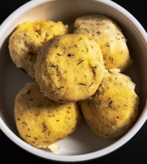 Kapros juhtúrós gombóc recept húsok mellé