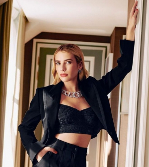 Emma Roberts szakított szerelmével