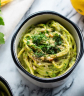 Vegán zöldségpesztós pasta